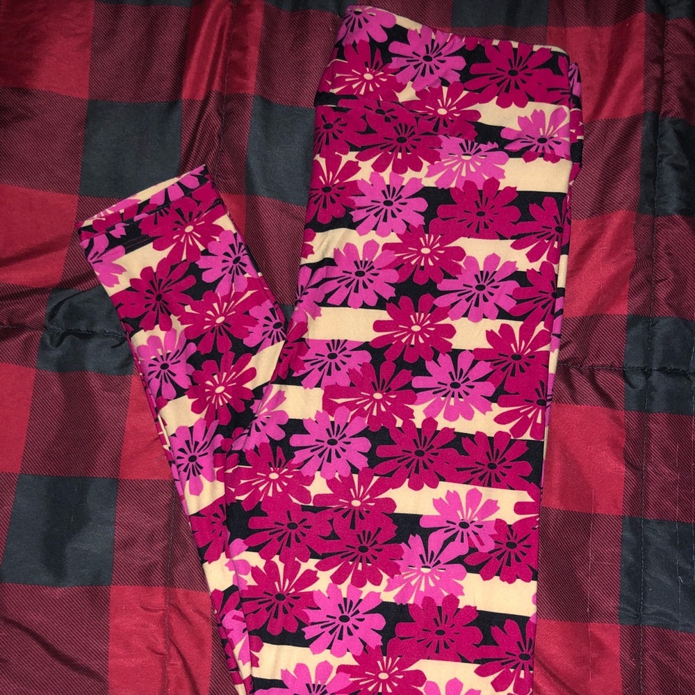 ❤️SOLD❤️ TC FLORAL LEGGINGS